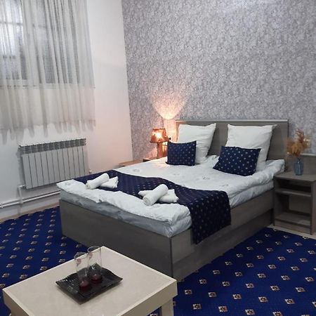 Lind Guest House B&B Gjumri Exterior foto