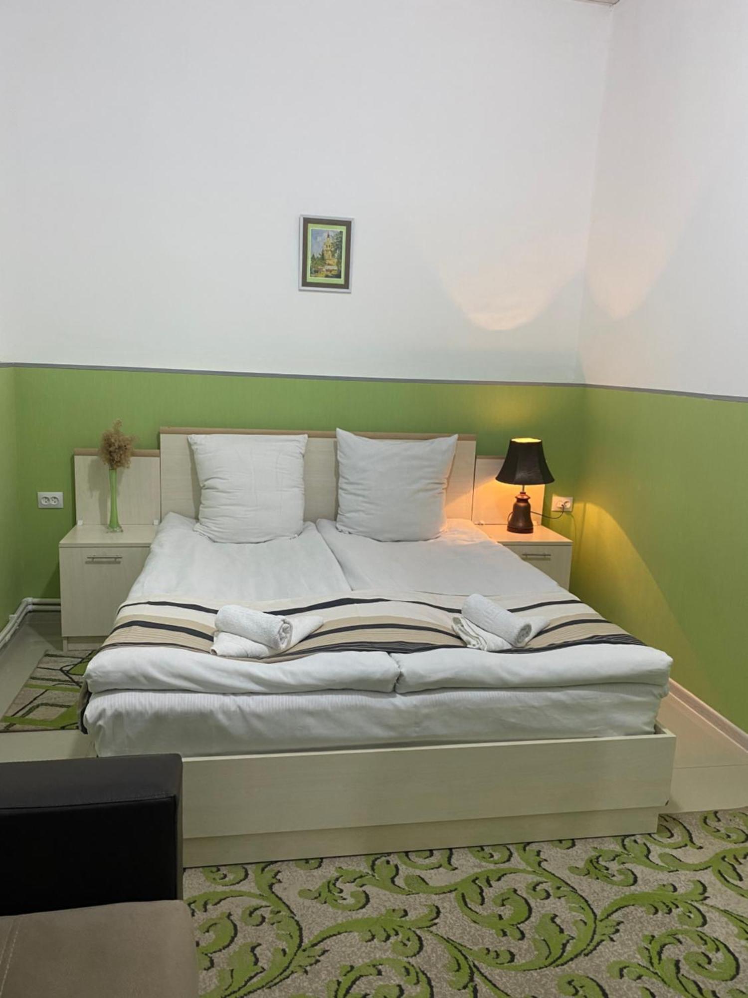 Lind Guest House B&B Gjumri Exterior foto